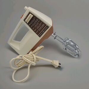 VTG General Electric Hand Food Mixer 5 Speed 2 Beaters D1M22 Tested Brown/Almond